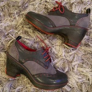 J-41 Gray and Red Women's Shoes
